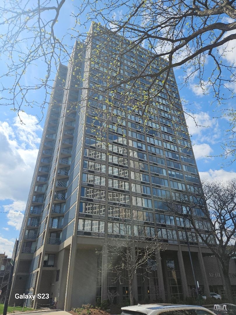 5320 N Sheridan Road 1503