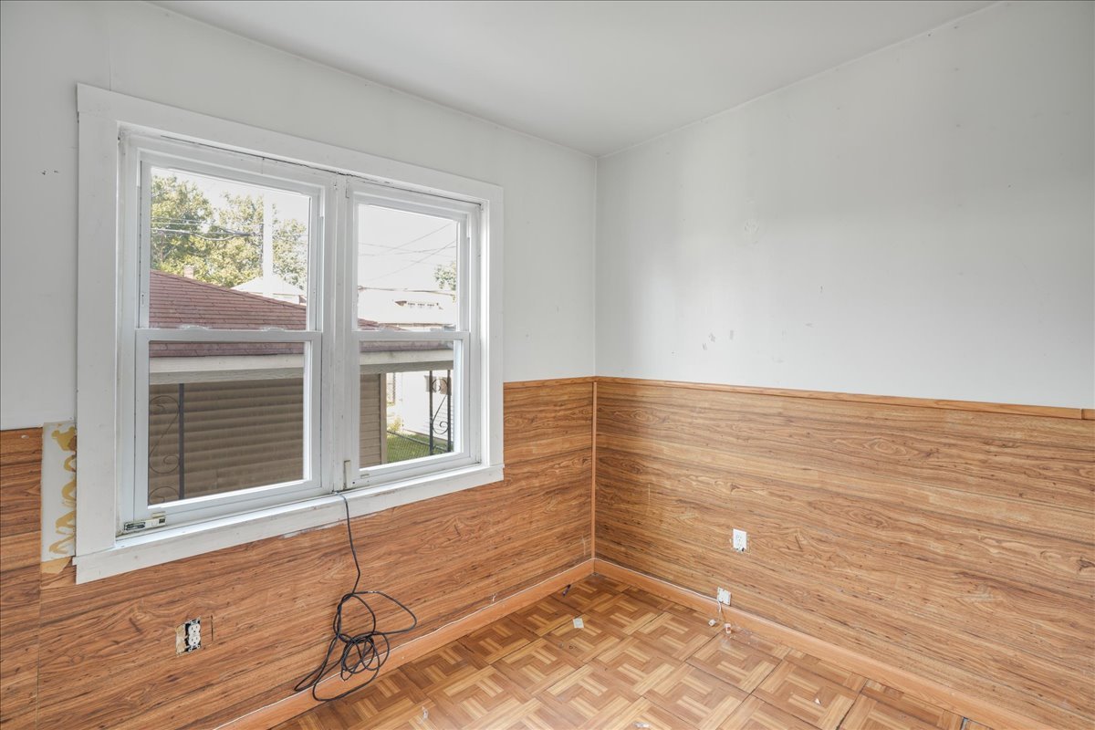 7738 S Merrill Avenue Property Photo 15
