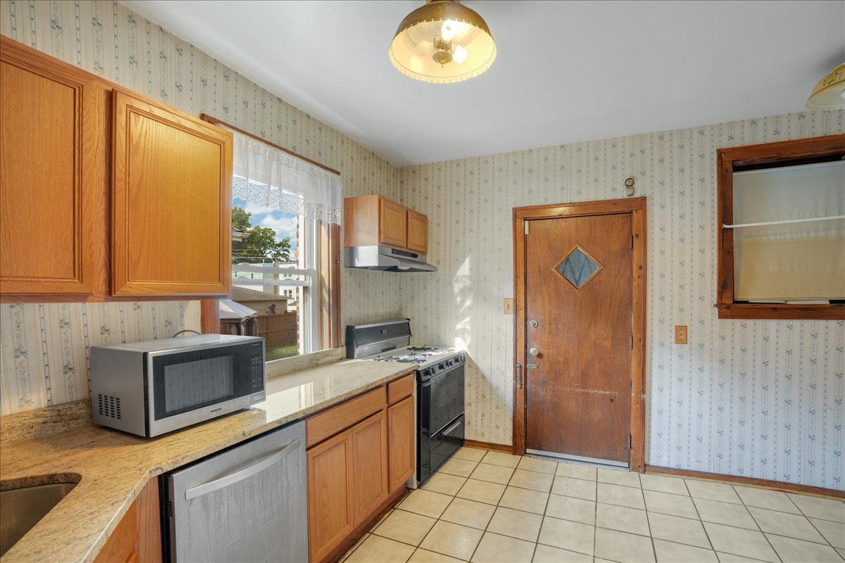 7738 S Merrill Avenue Property Photo 16