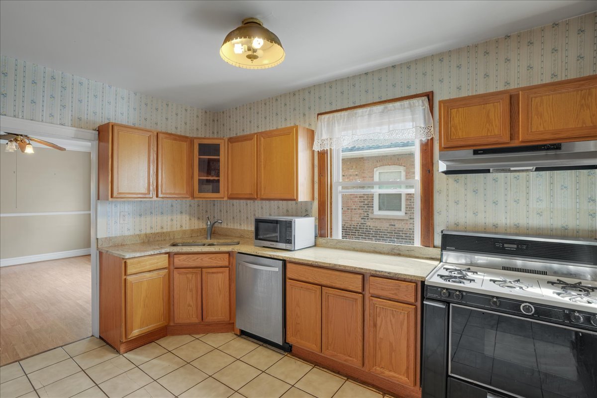 7738 S Merrill Avenue Property Photo 17