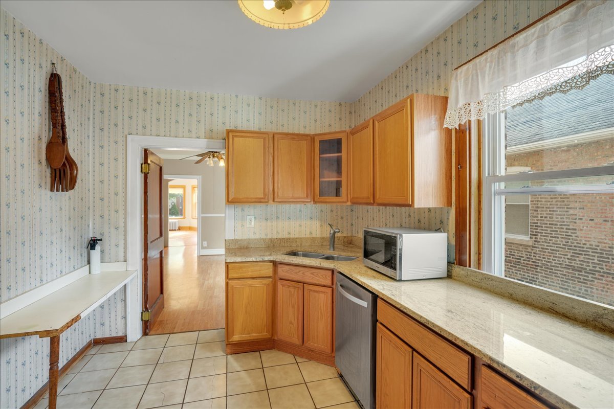 7738 S Merrill Avenue Property Photo 18