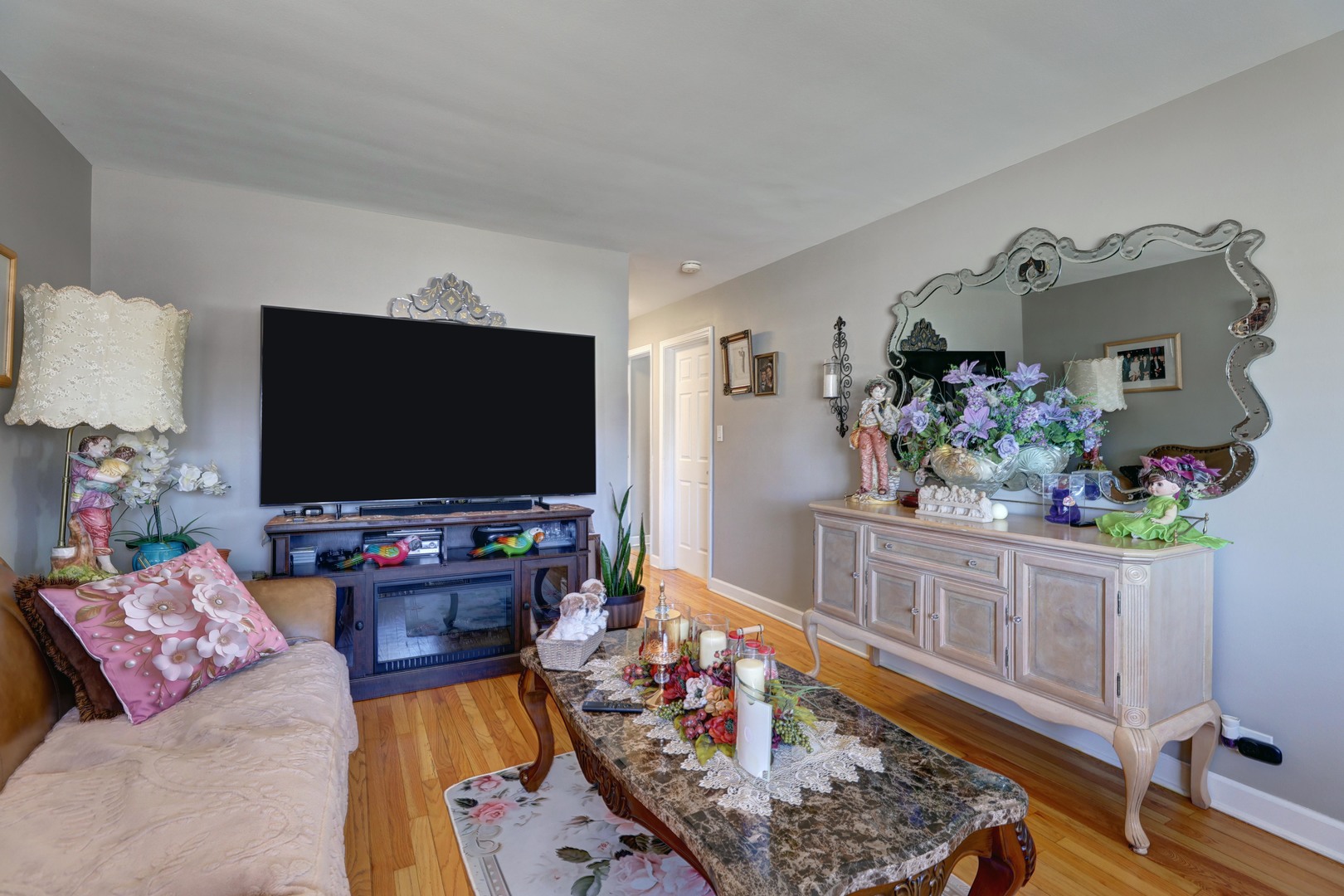 449 N Jackson Boulevard Property Photo 5