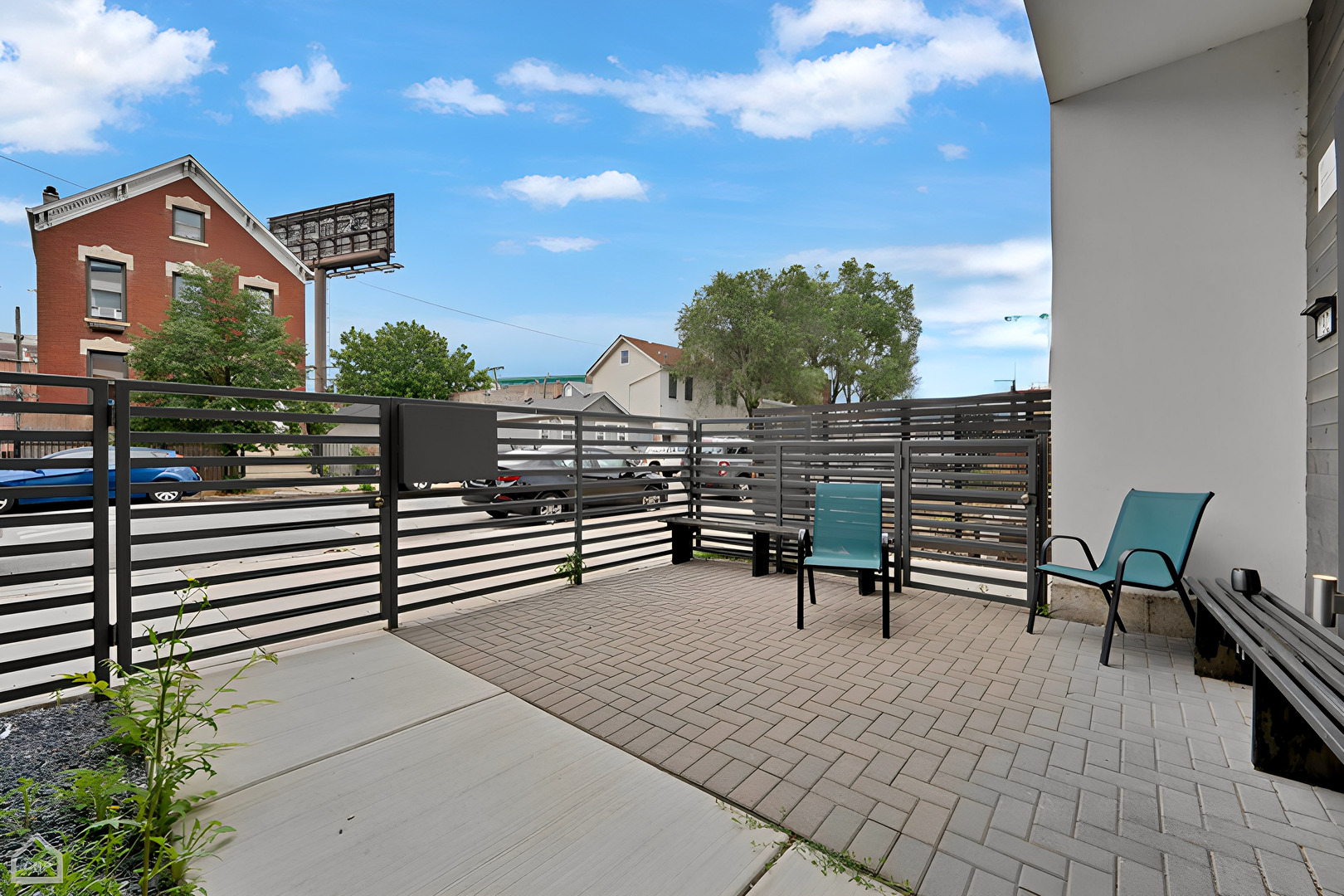 1921 S Jefferson Street Property Photo 4