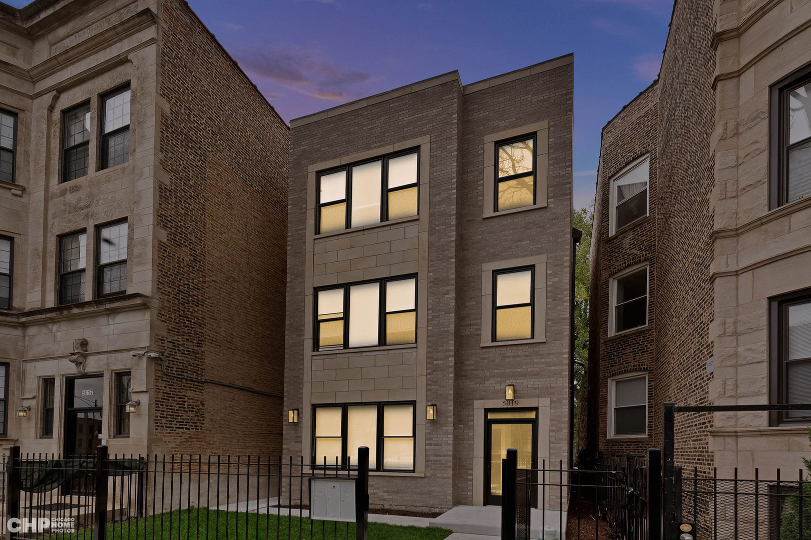 5819 S Michigan Avenue Property Photo 2