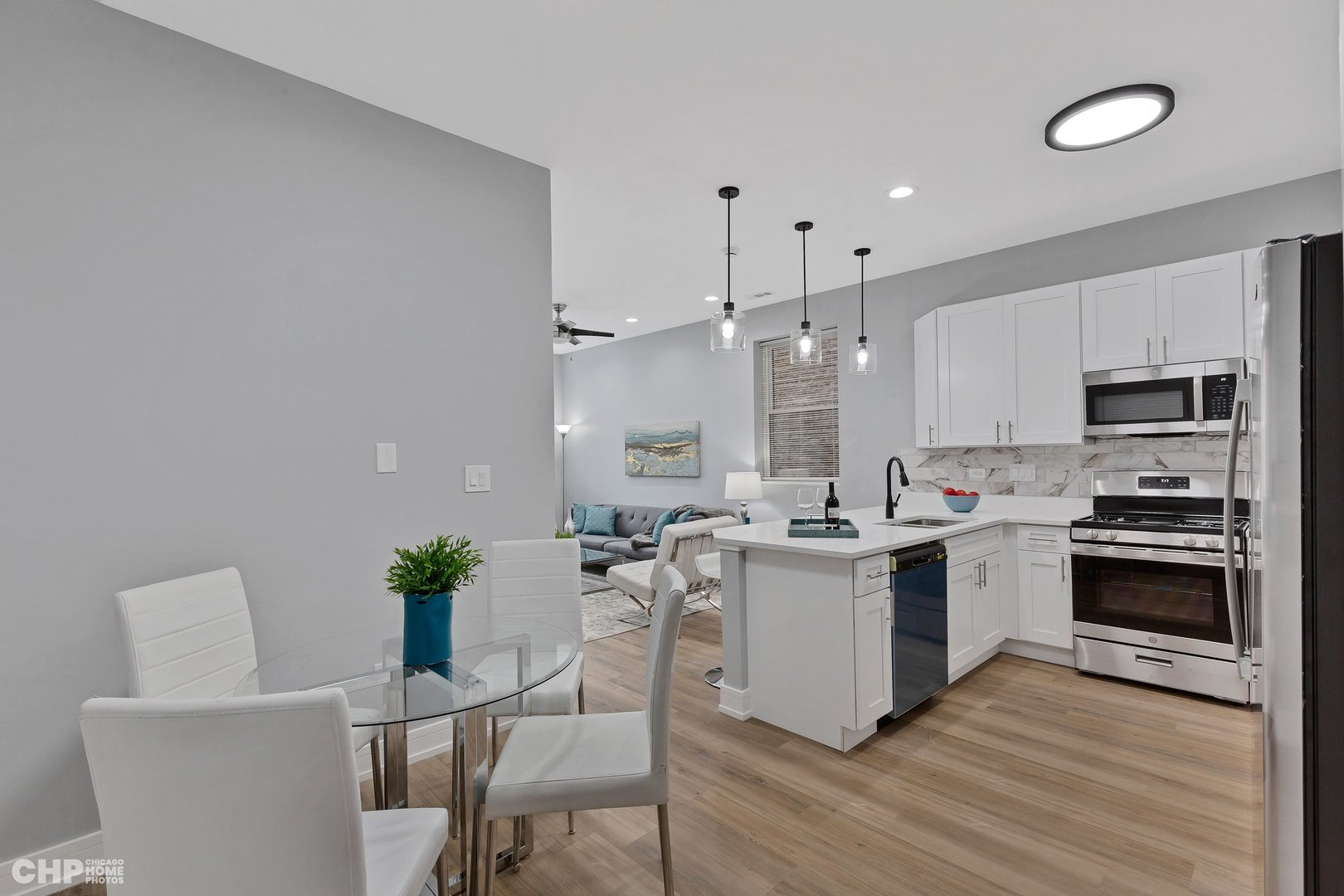 5819 S Michigan Avenue Property Photo 8