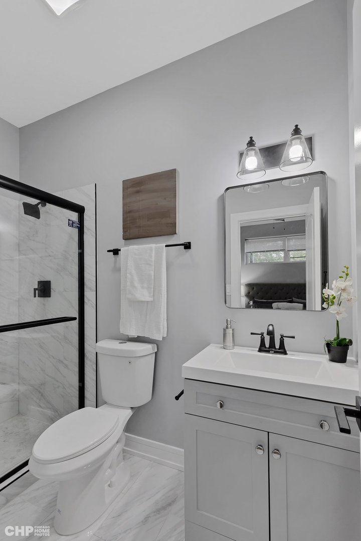 4024 S Calumet Avenue Property Photo 24