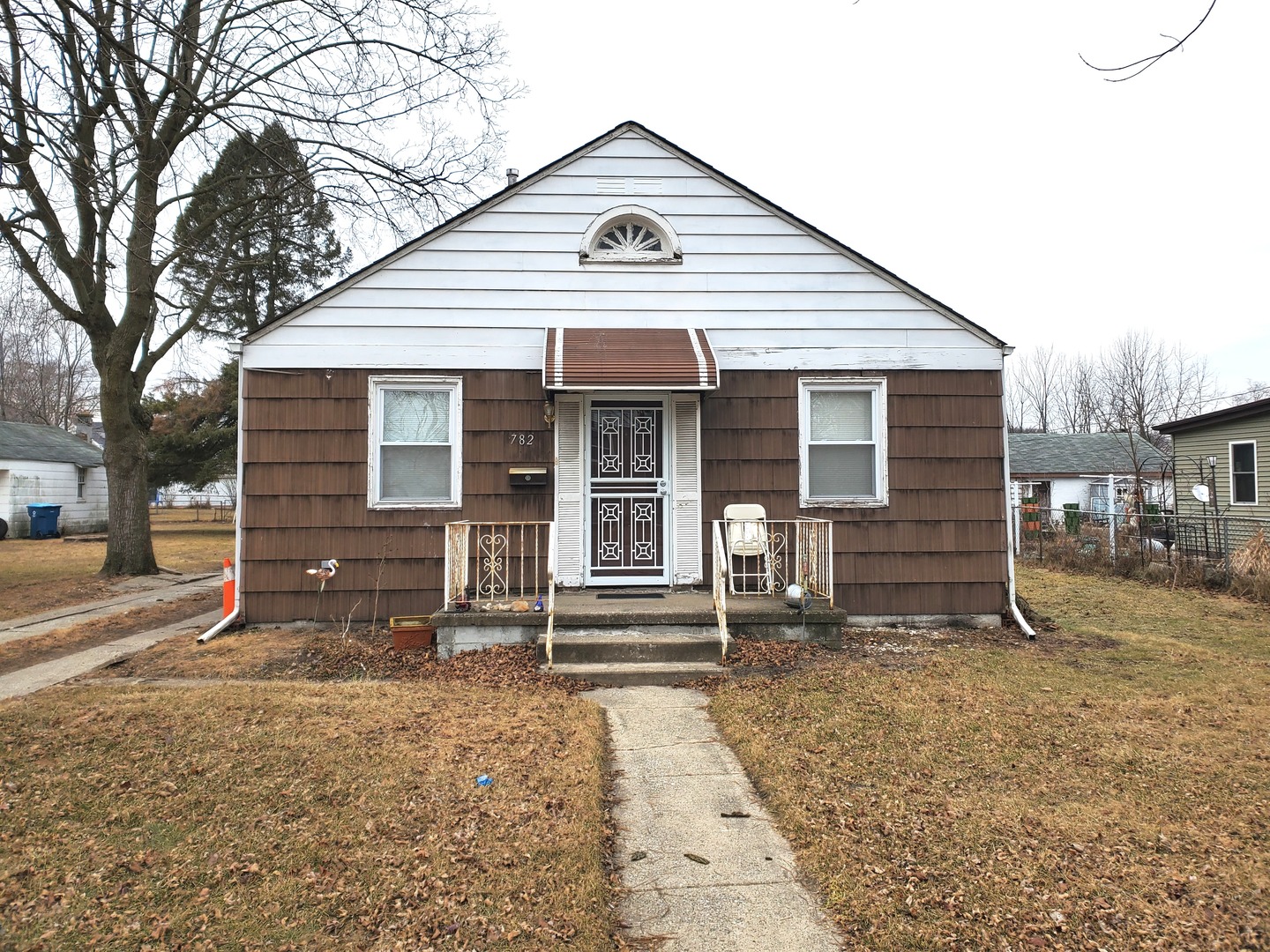 782-786 Campbell Avenue Property Photo 1