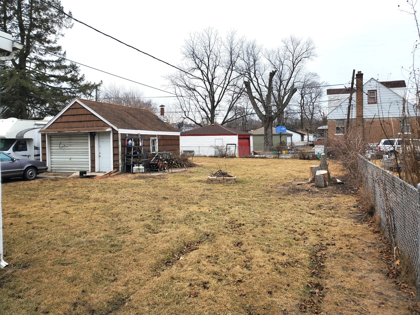 782-786 Campbell Avenue Property Photo 3