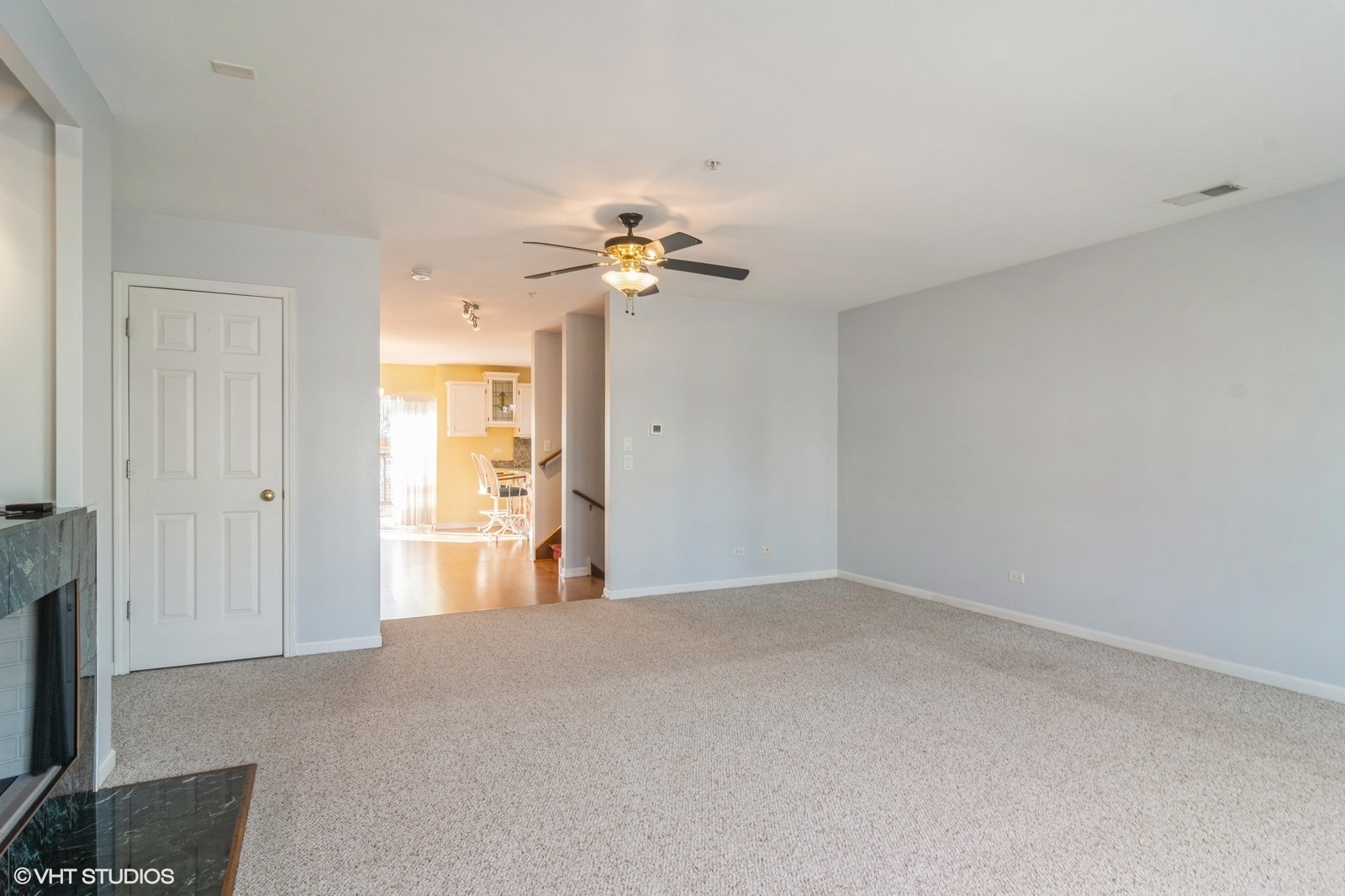 645 Diamond Pointe Drive Property Photo 8