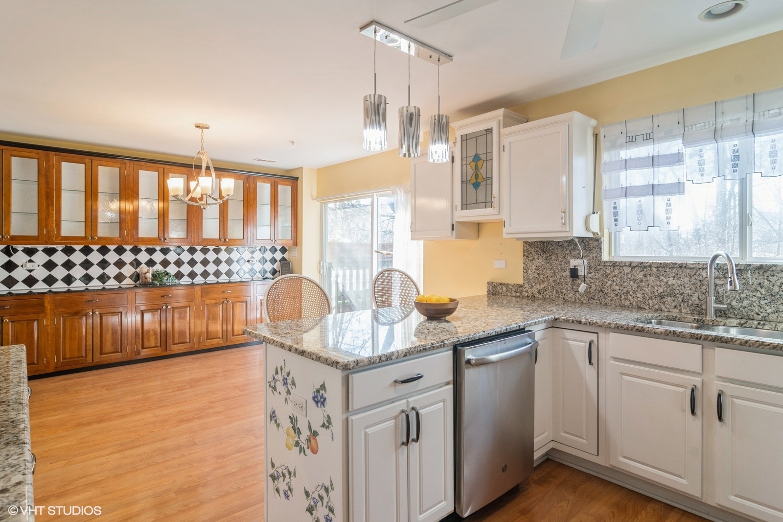 645 Diamond Pointe Drive Property Photo 11