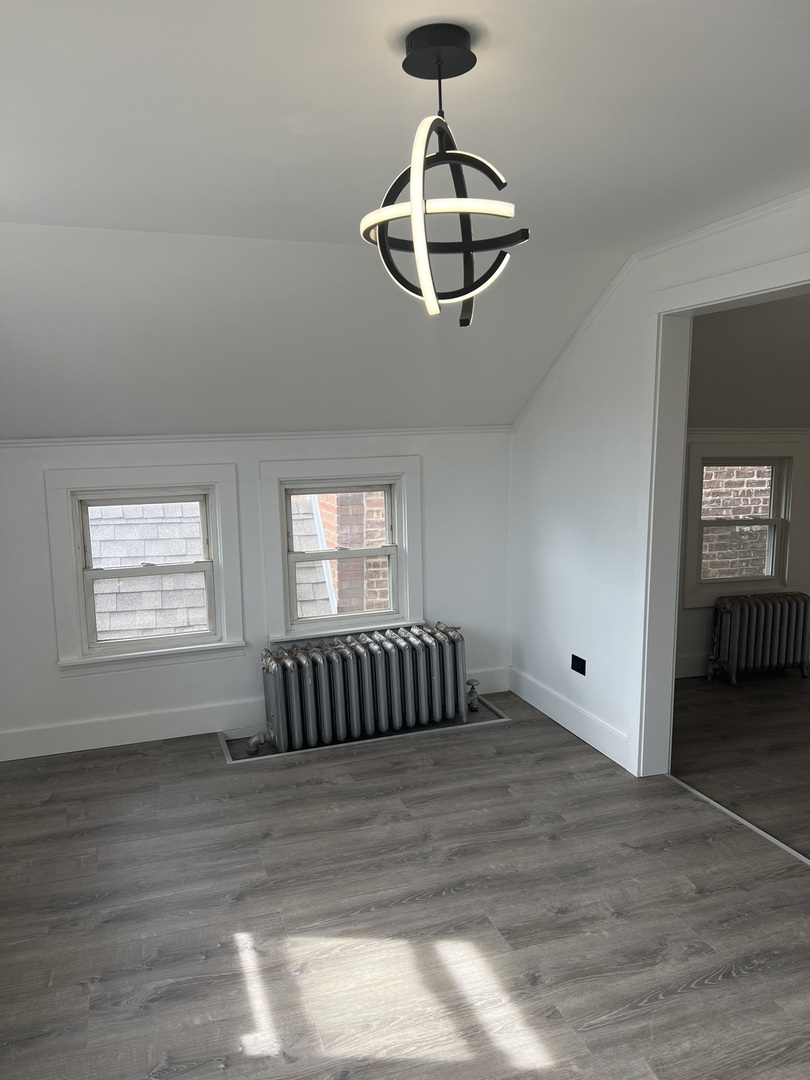 7446 W 64th Street 2f Property Photo 8