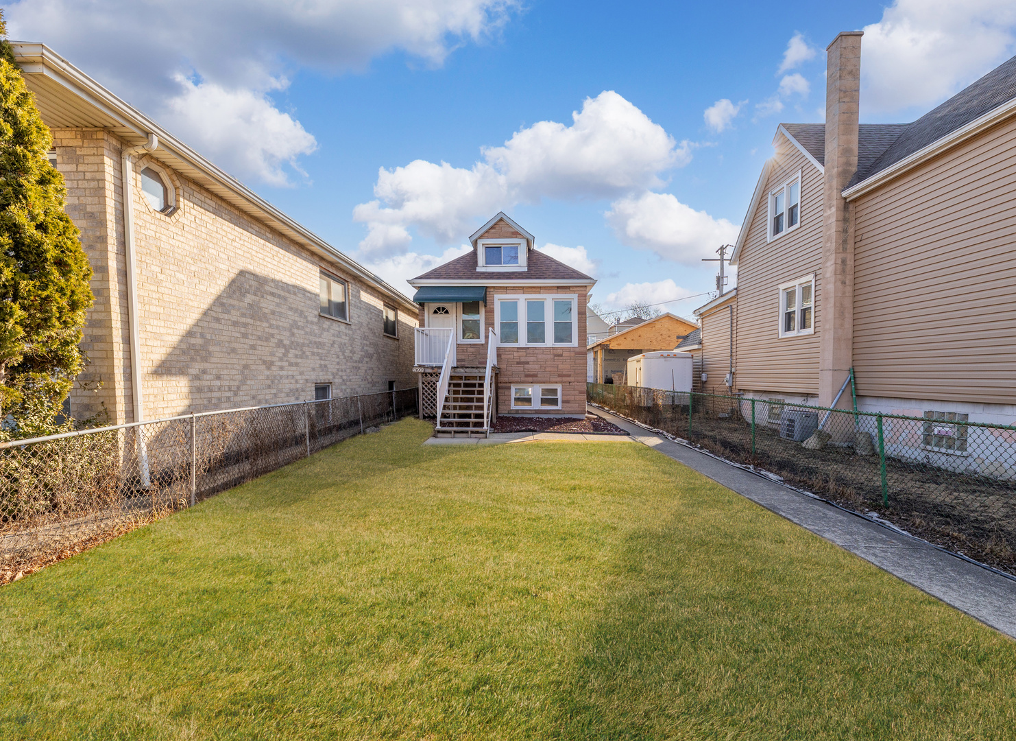 4709 S Hamlin Avenue Property Photo 18