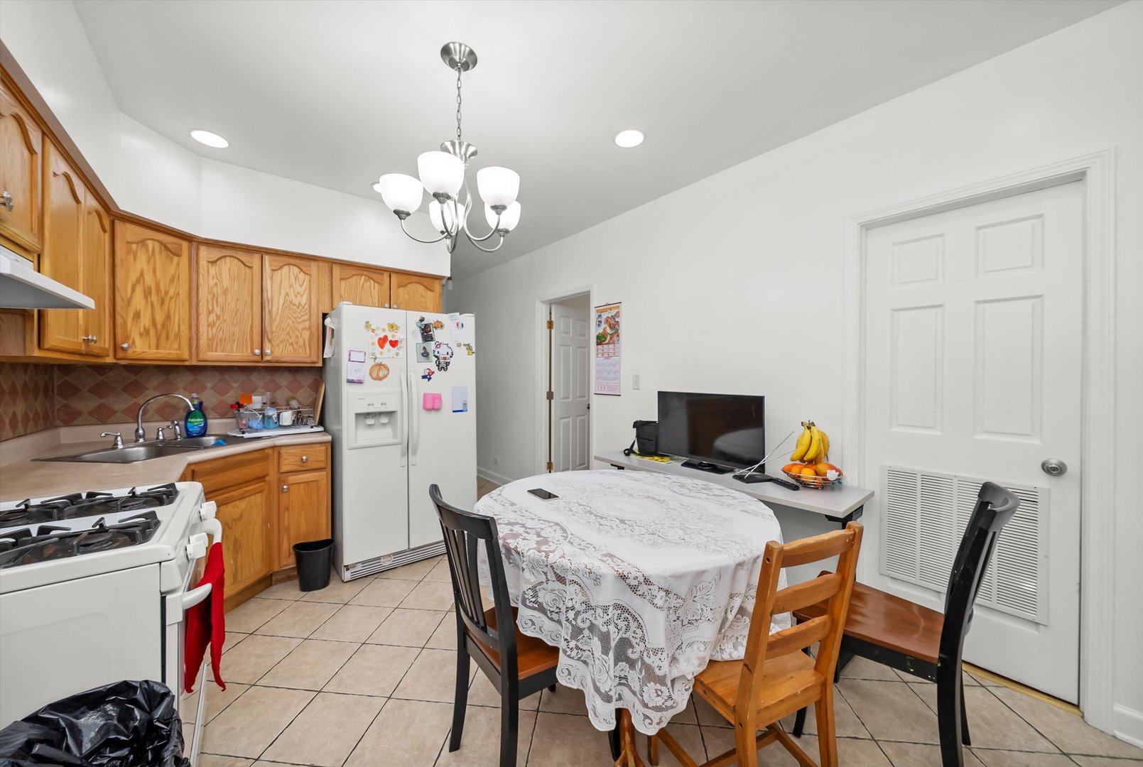 2434 W Pershing Road Property Photo 9