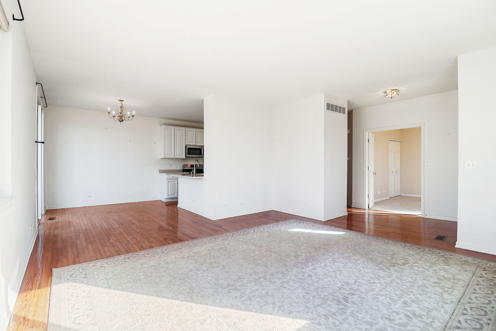 4367 Waters Edge Drive Property Photo 7