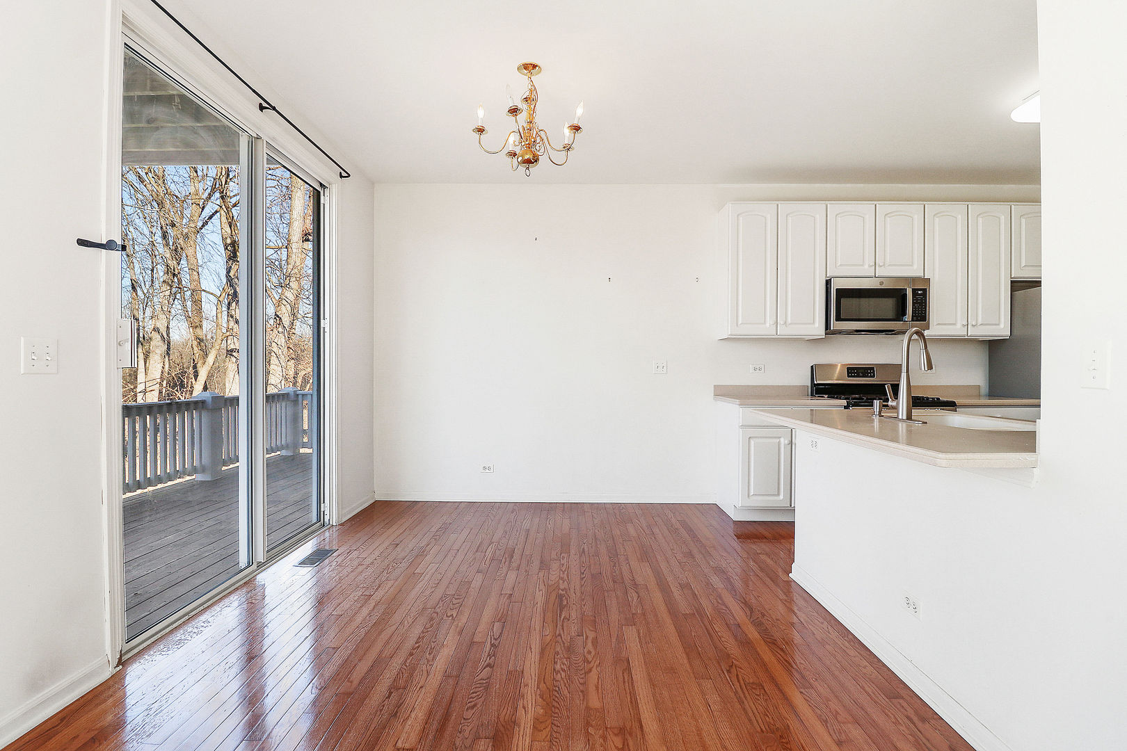 4367 Waters Edge Drive Property Photo 8