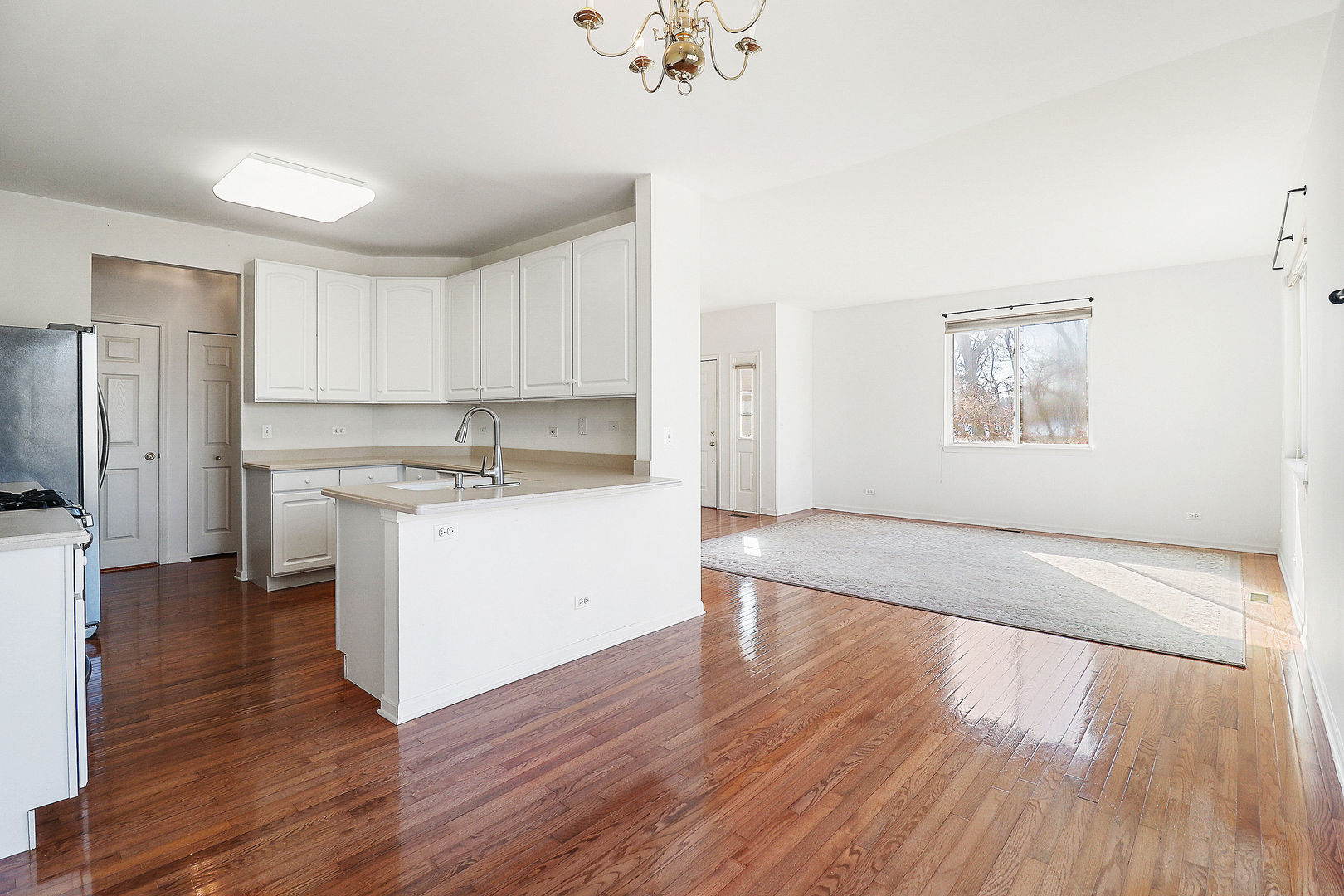 4367 Waters Edge Drive Property Photo 9