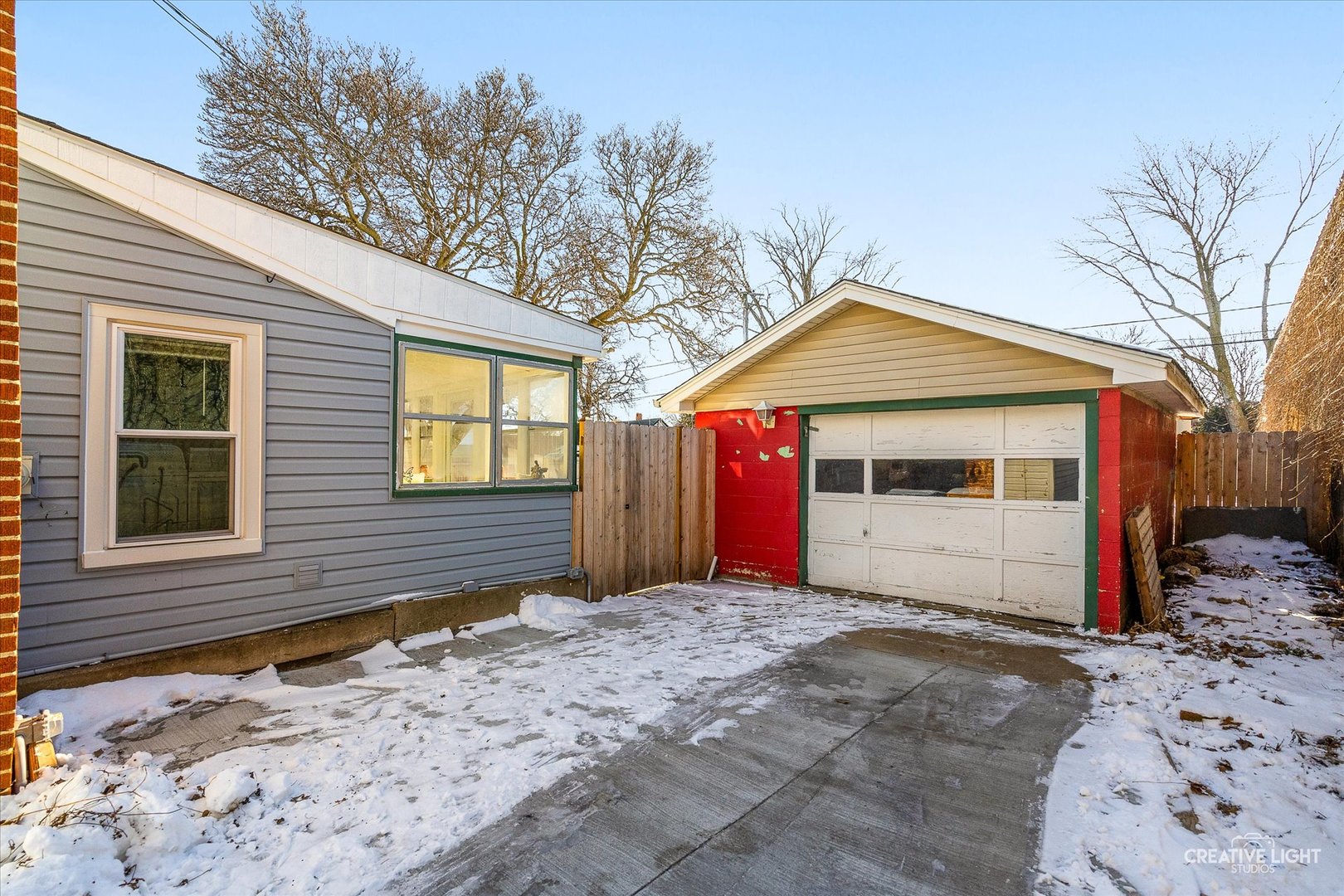 115 W John Street Property Photo 19