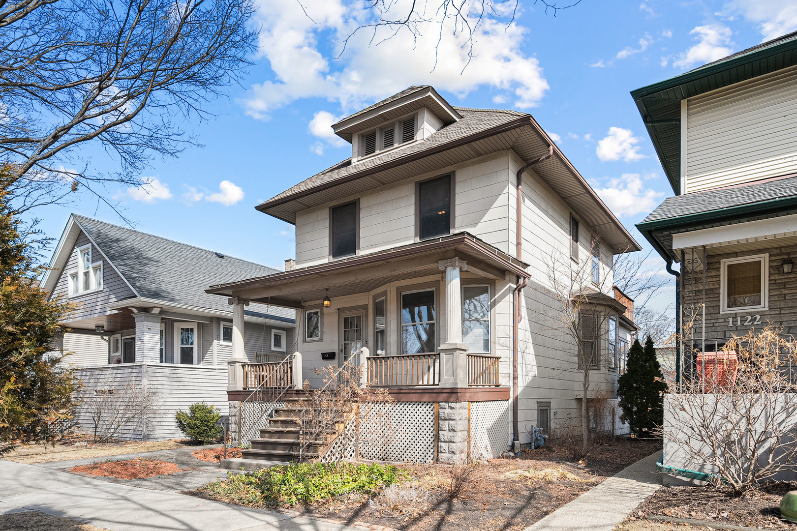1118 Clarence Avenue Property Photo