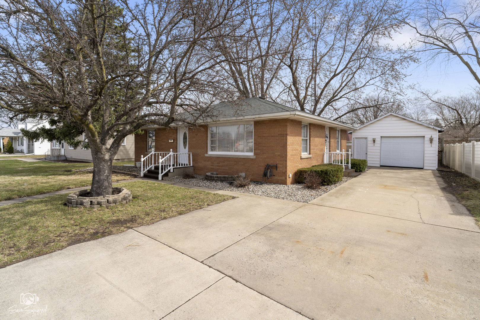 524 S Kennedy Drive Property Photo