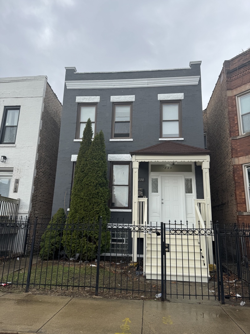 7130 S University Avenue Property Photo 2