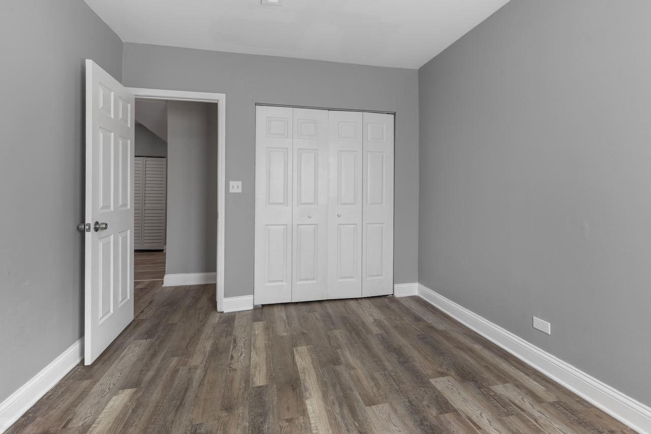 7130 S University Avenue Property Photo 20