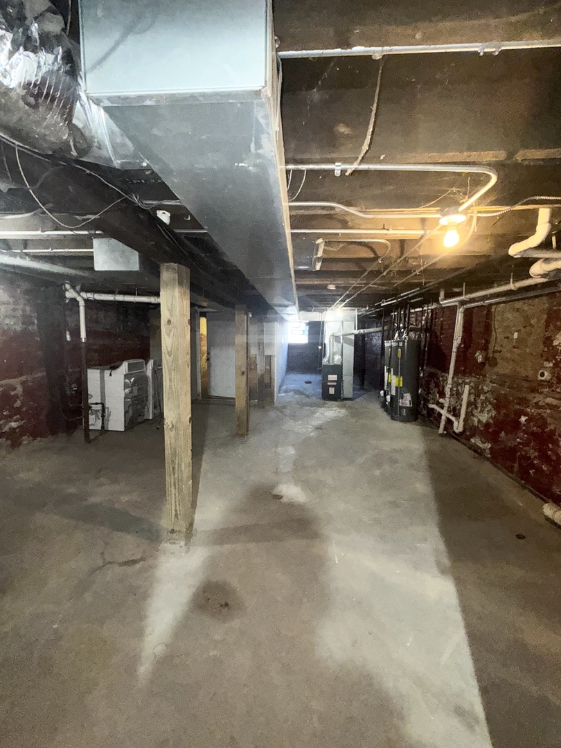 7130 S University Avenue Property Photo 30