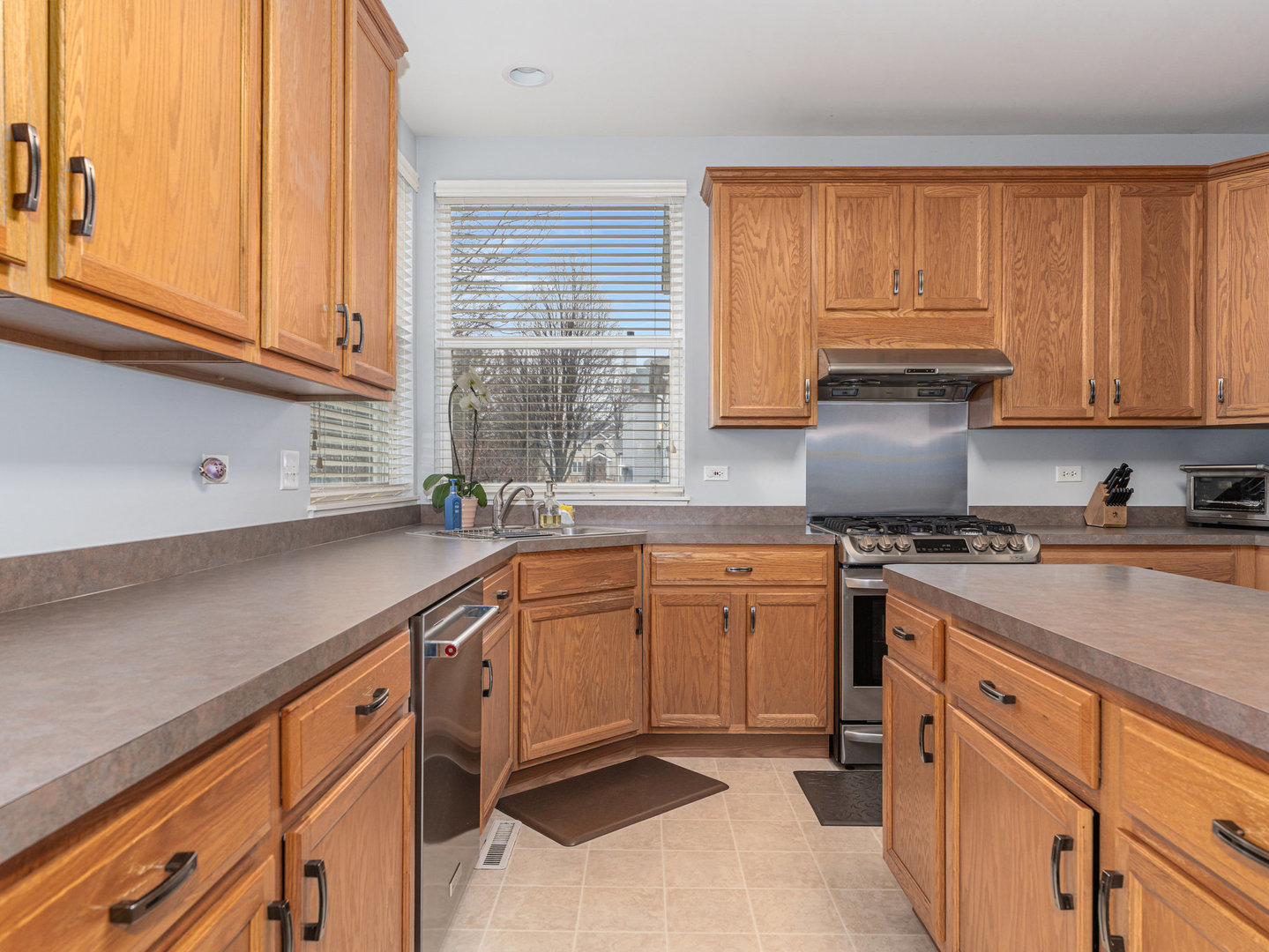 1112 Glen Eagle Drive Property Photo 11