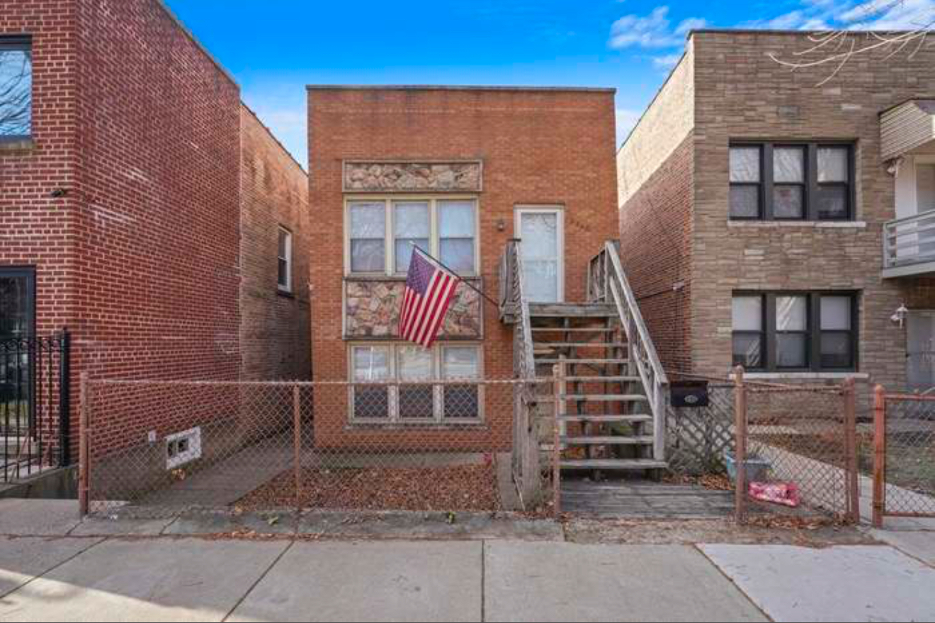 3240 S Parnell Avenue Property Photo 1