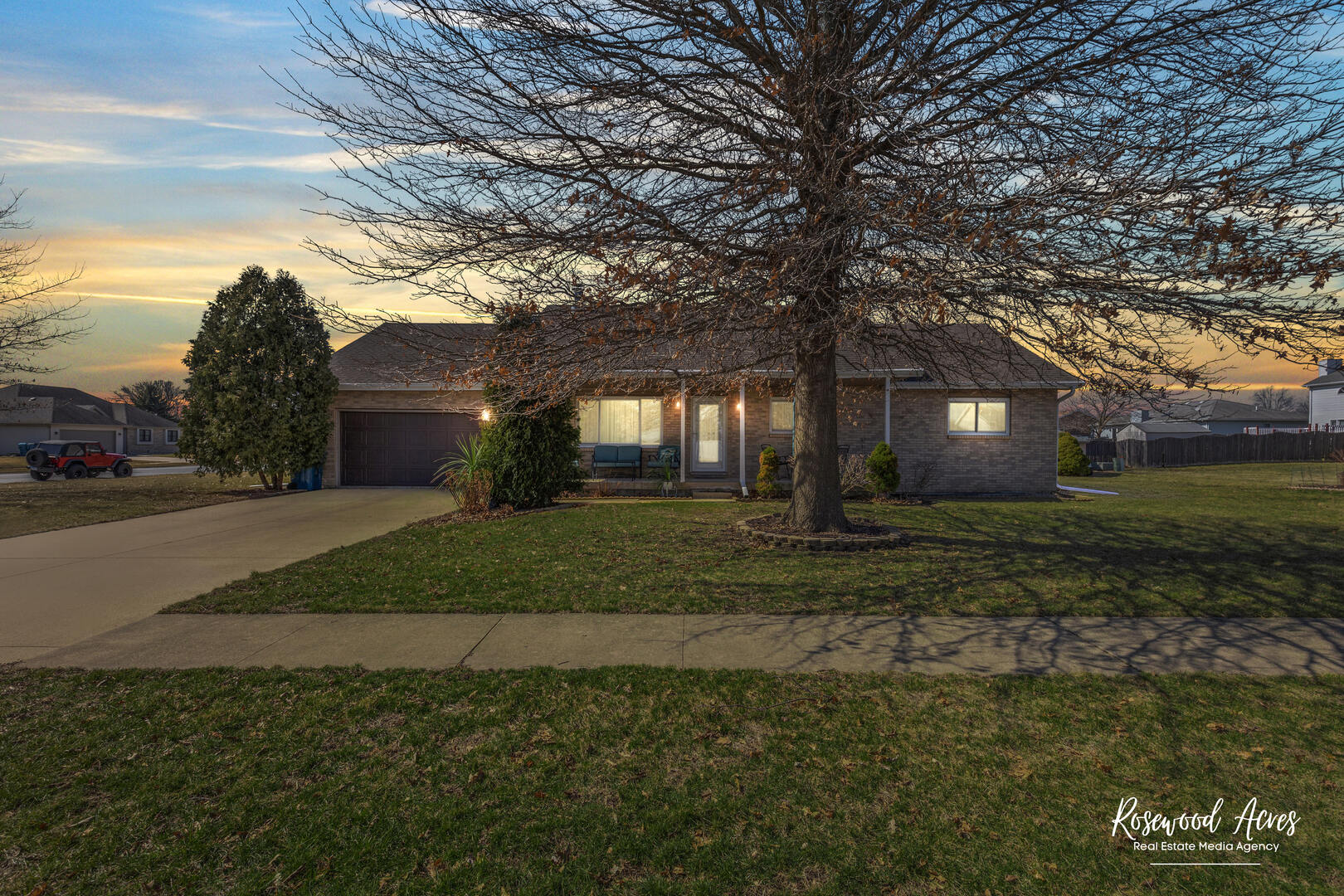 1075 George Lane Property Photo 2