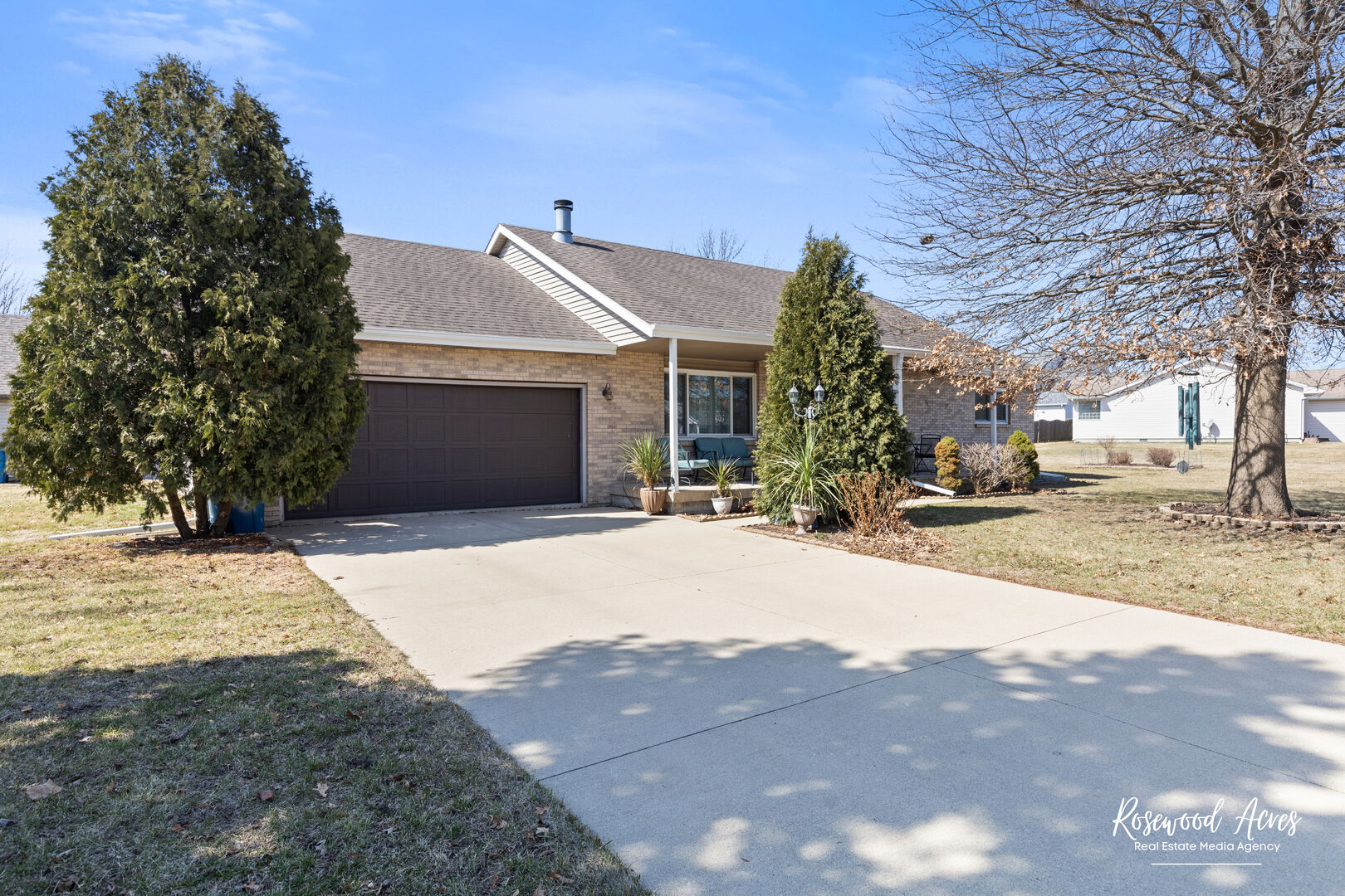 1075 George Lane Property Photo 3