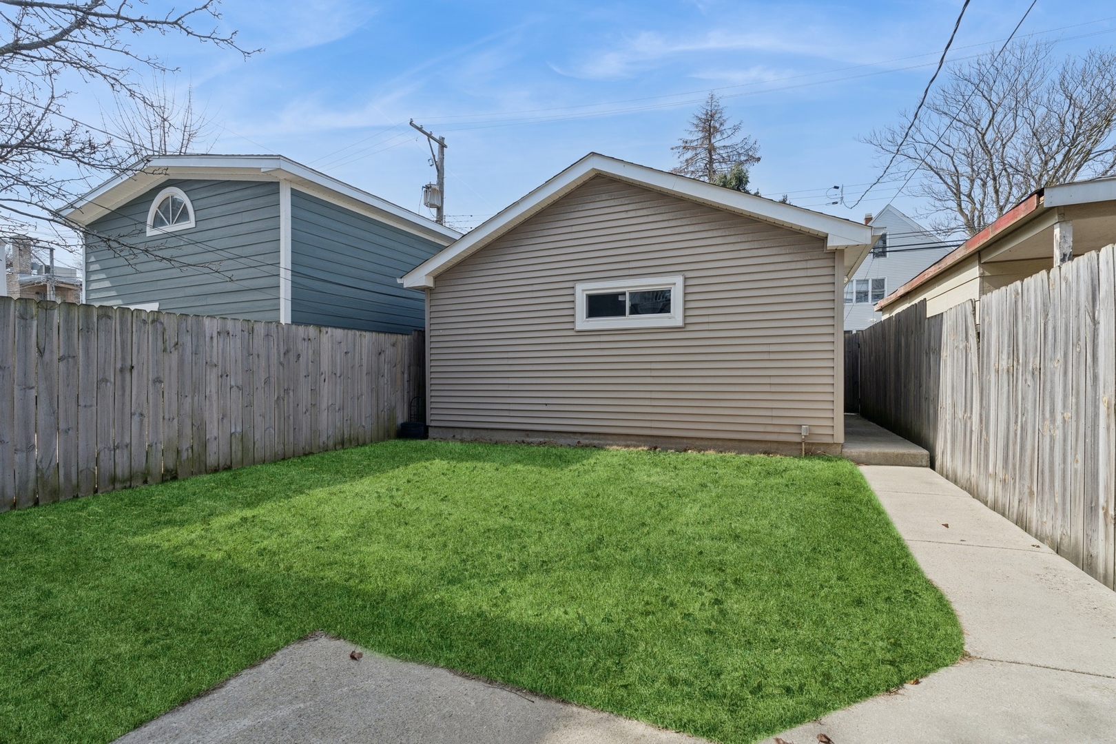 3818 N Christiana Avenue Property Photo 25