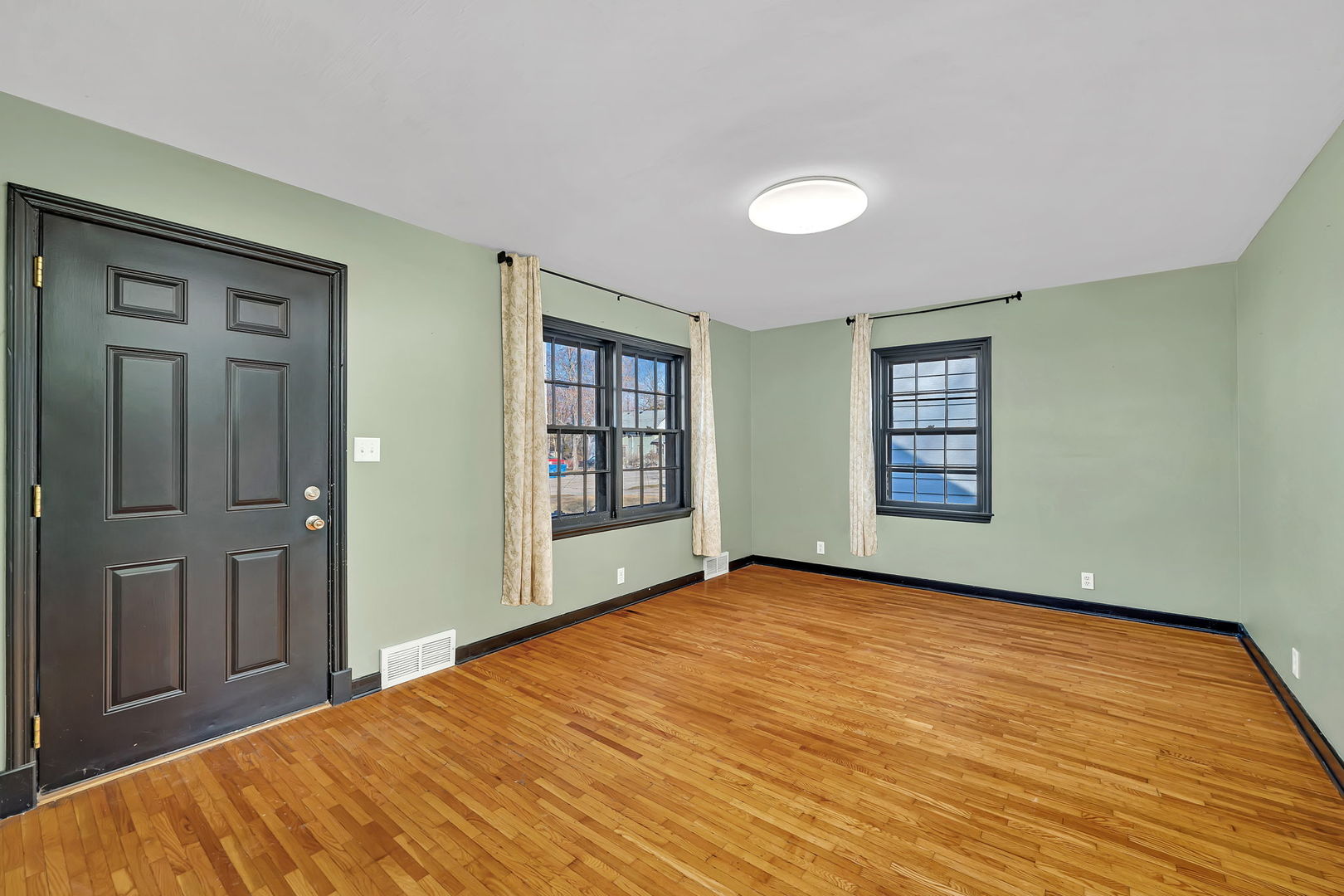 1203 Liberty Street Property Photo 4