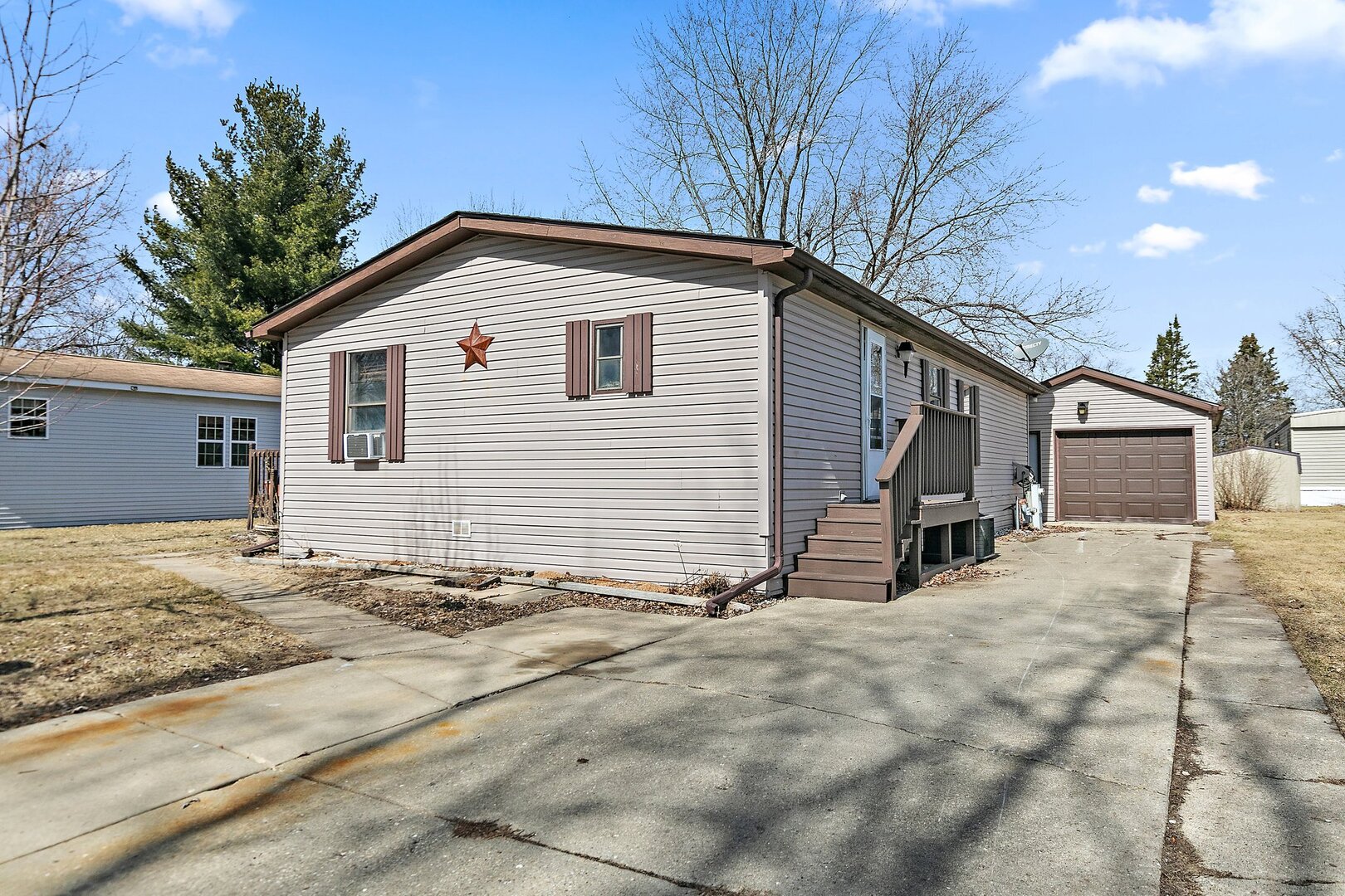 84 Birch Drive Property Photo
