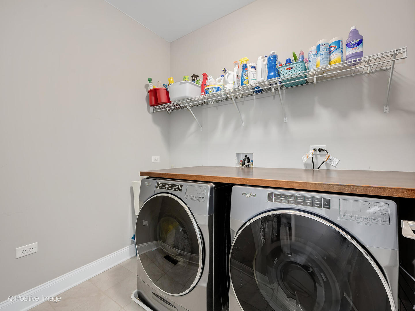 410 Joslyn Way Property Photo 49
