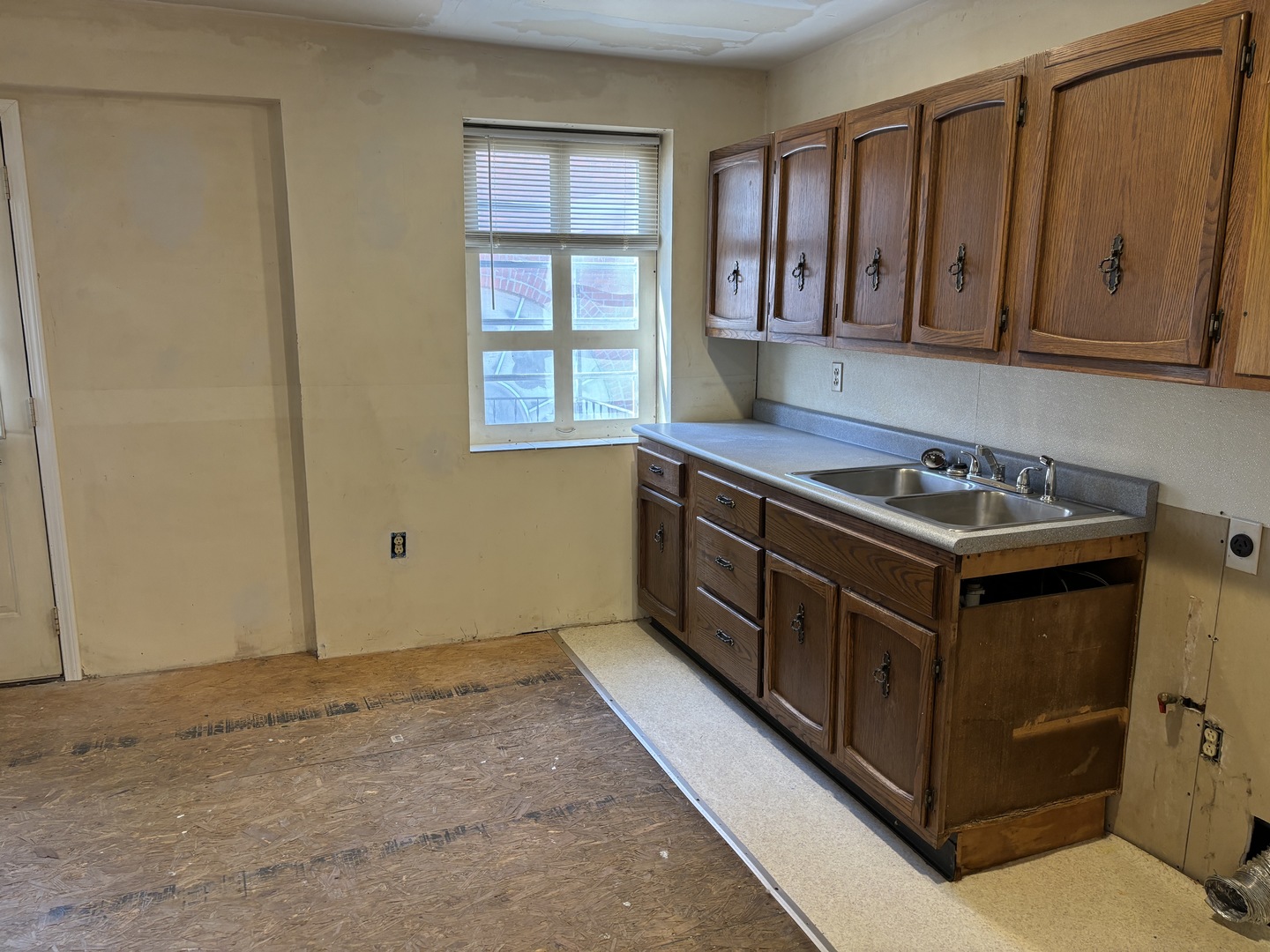 106 S Main Street Property Photo 20