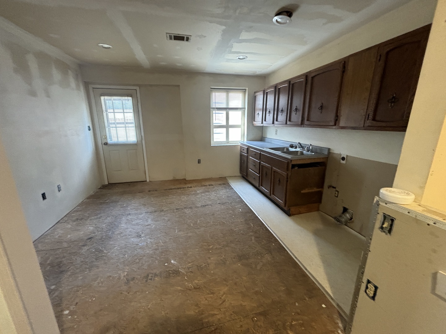 106 S Main Street Property Photo 21