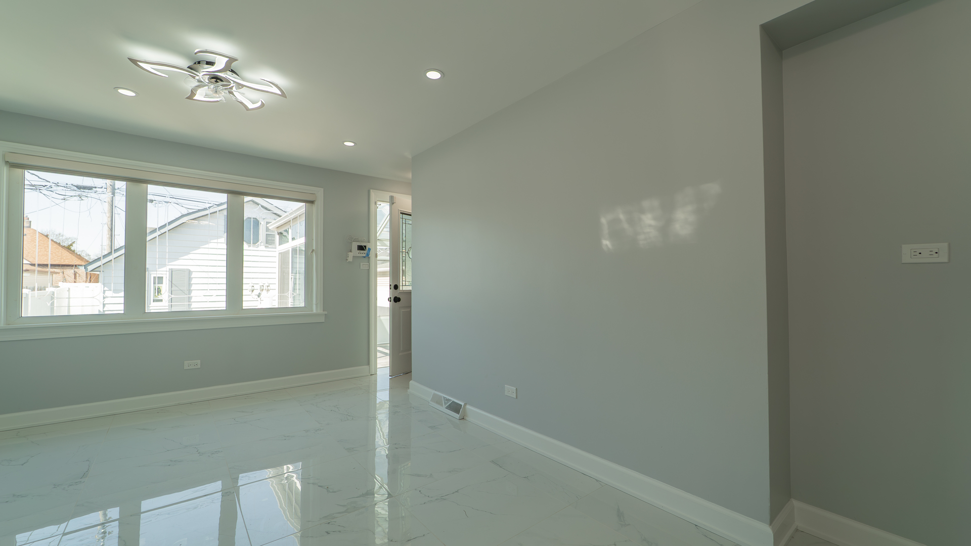 11006 S Avenue F Property Photo 19