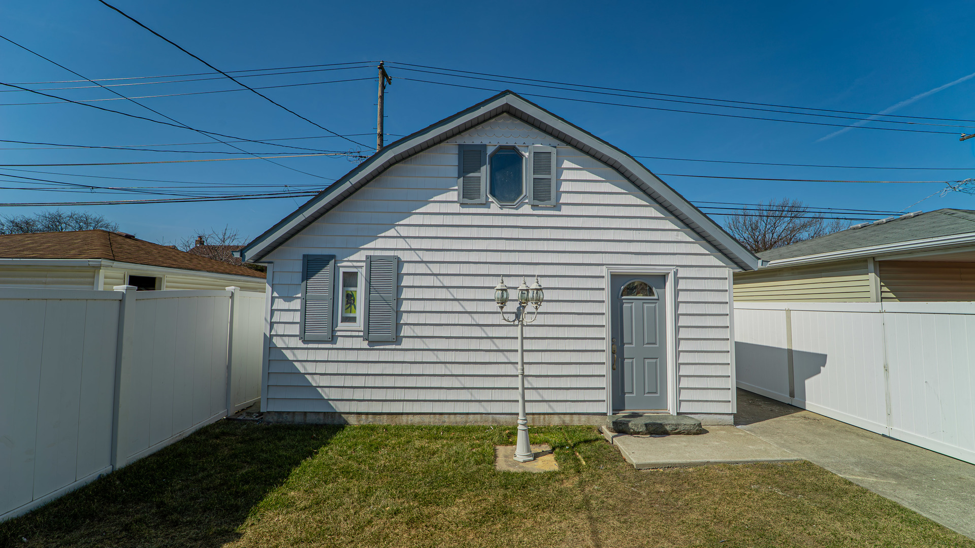 11006 S Avenue F Property Photo 33