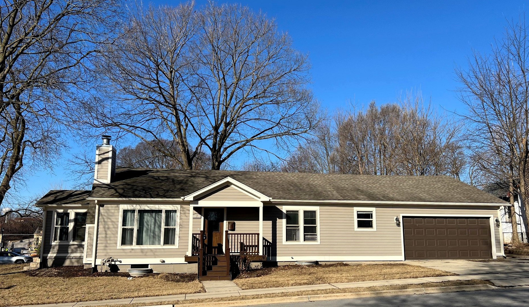 9 N Grove Street Property Photo