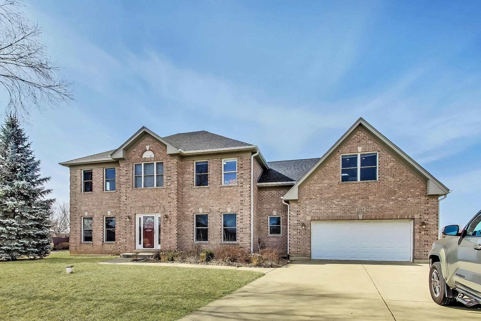 1707 Vivian Way Court Property Photo 3