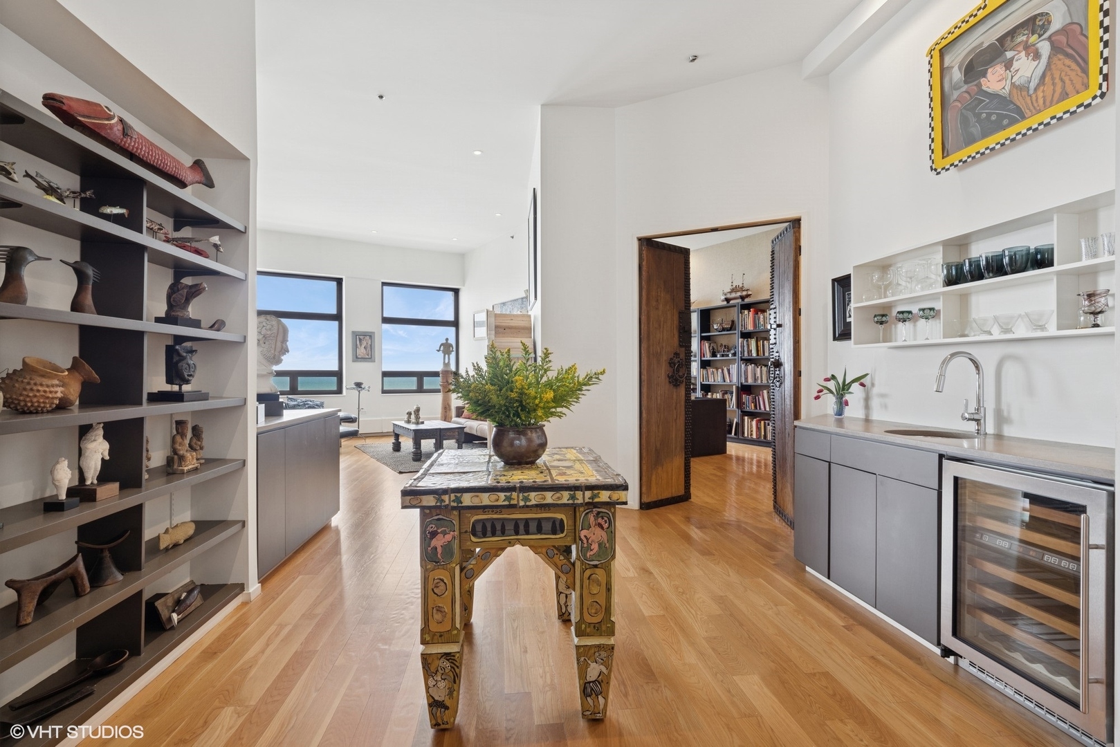 680 N Lake Shore Drive 1602 Property Photo 18