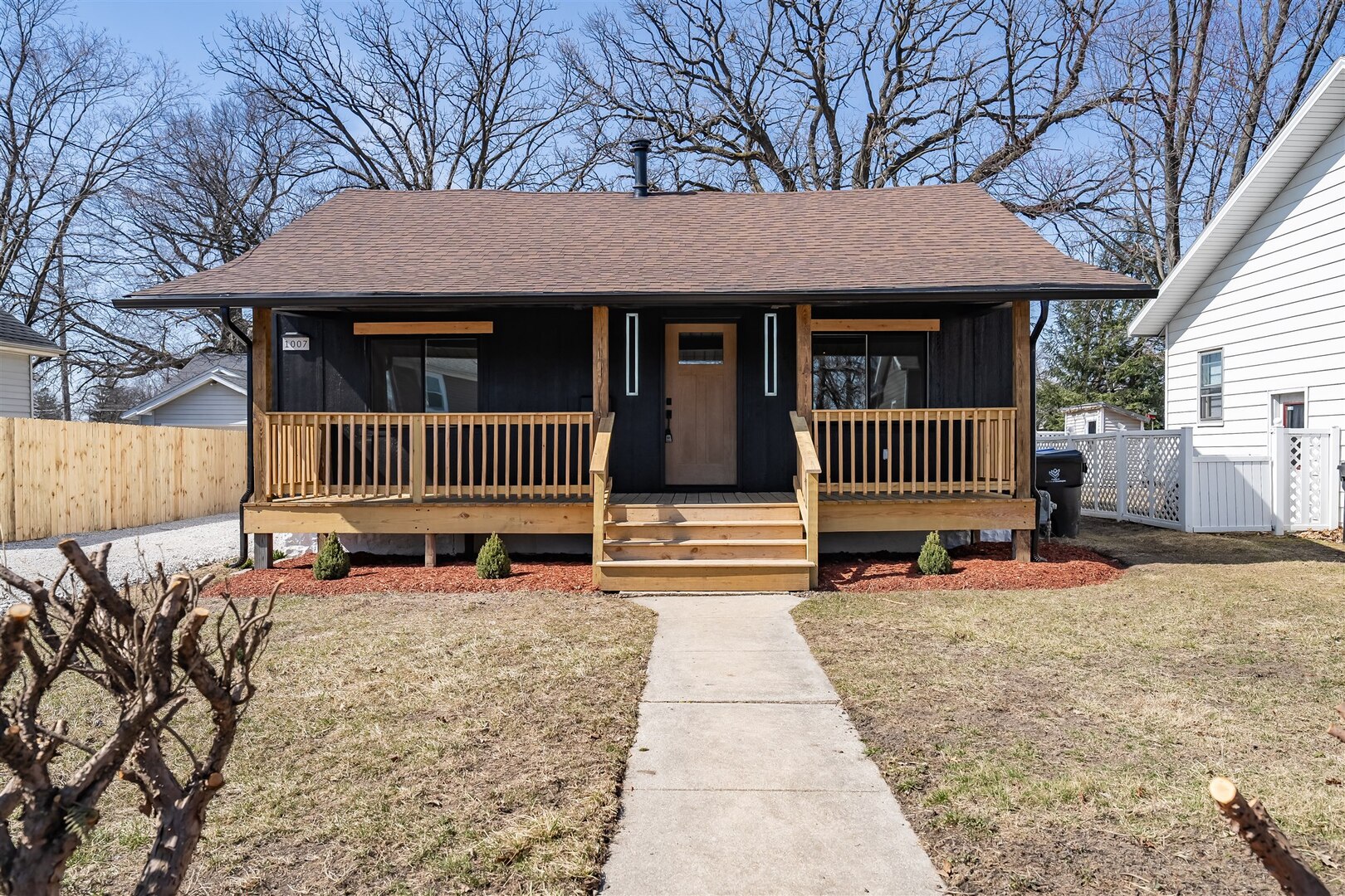 1007 S Lee Street Property Photo