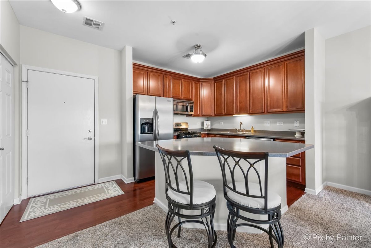 275 E Railroad Avenue 209 Property Photo 4