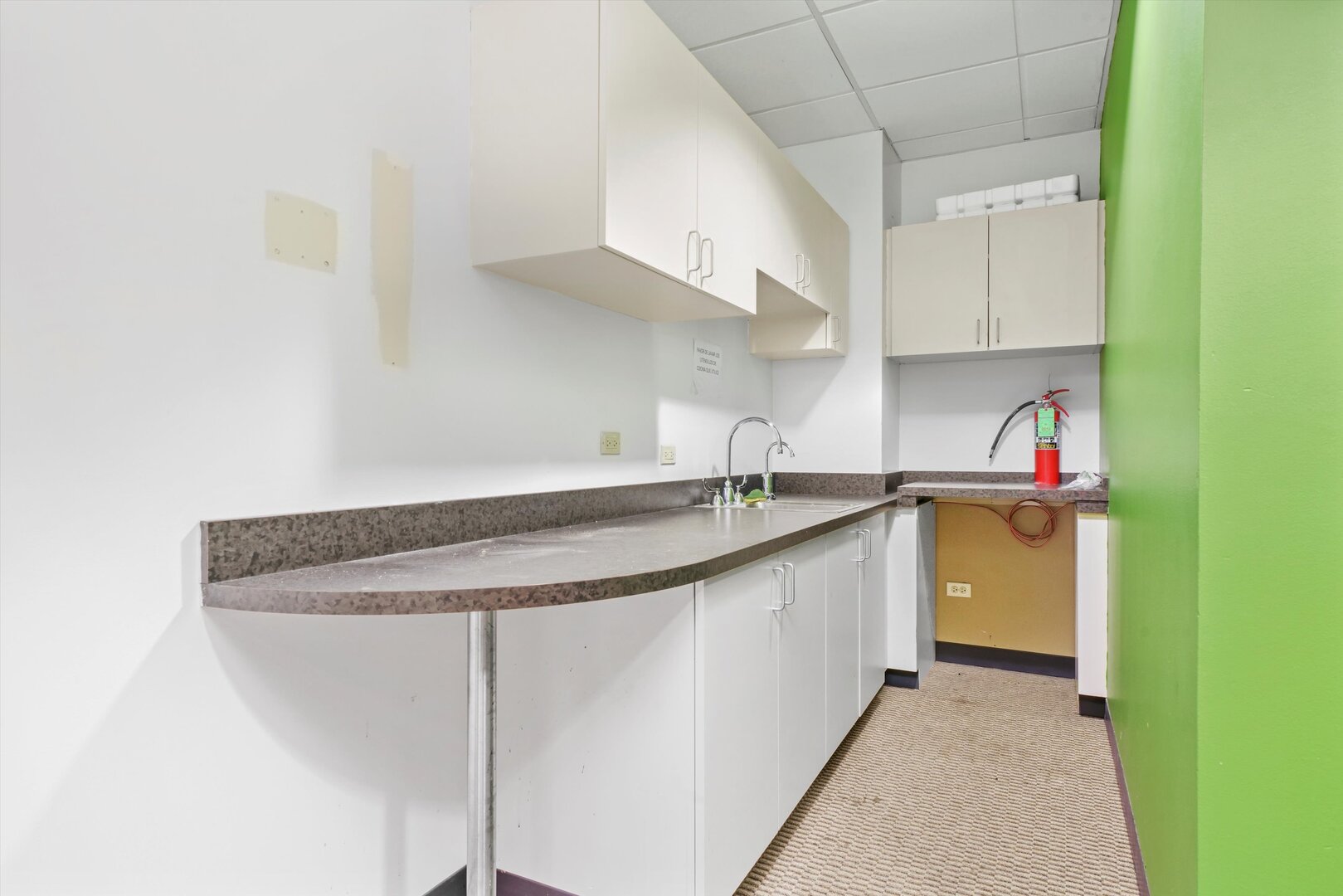 211 W Wacker Drive 1610 Property Photo 6