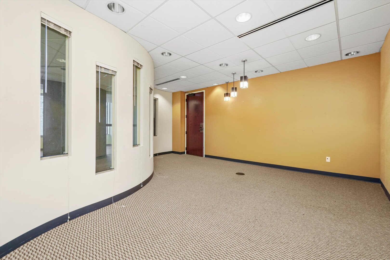 211 W Wacker Drive 1610 Property Photo 8