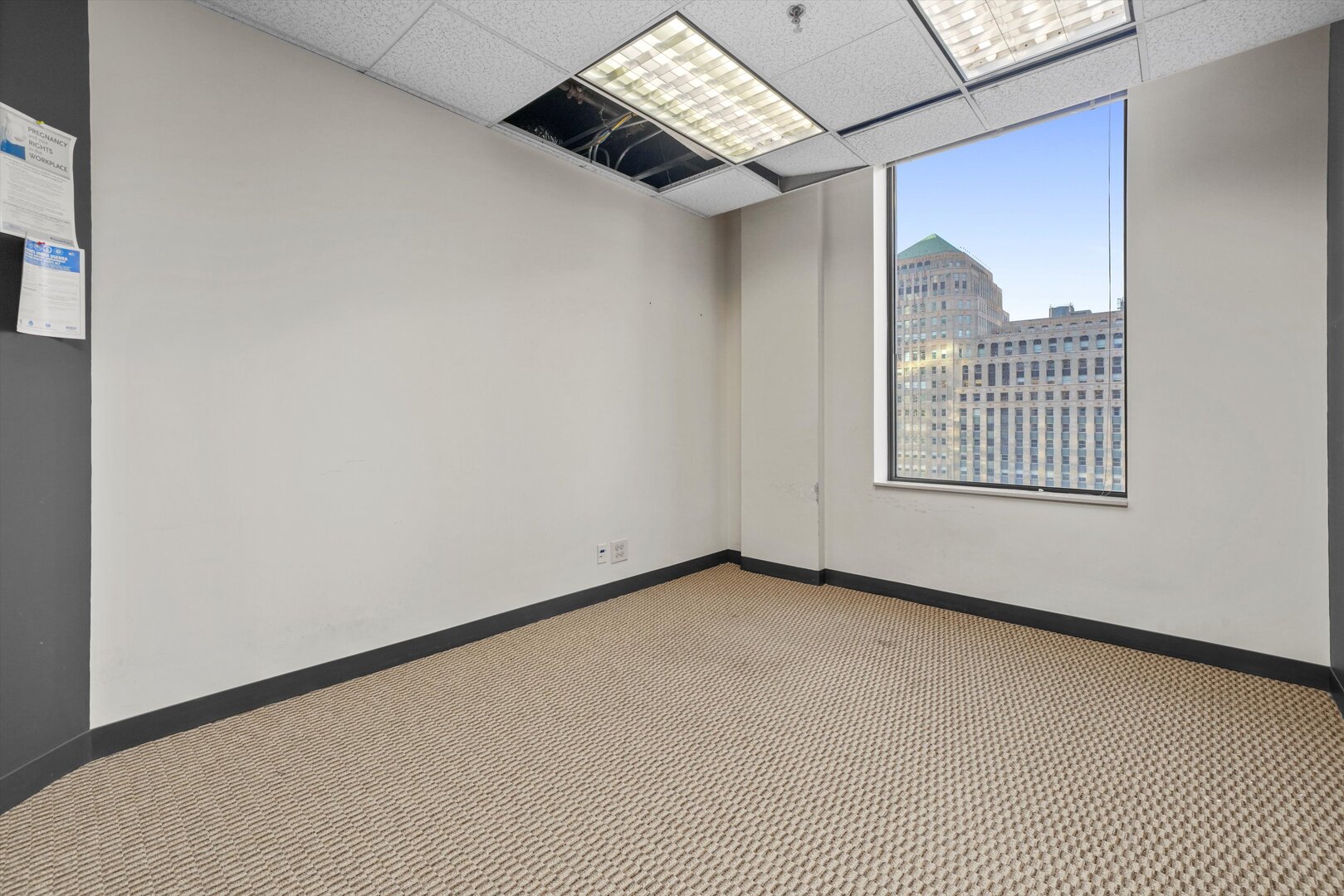 211 W Wacker Drive 1610 Property Photo 16