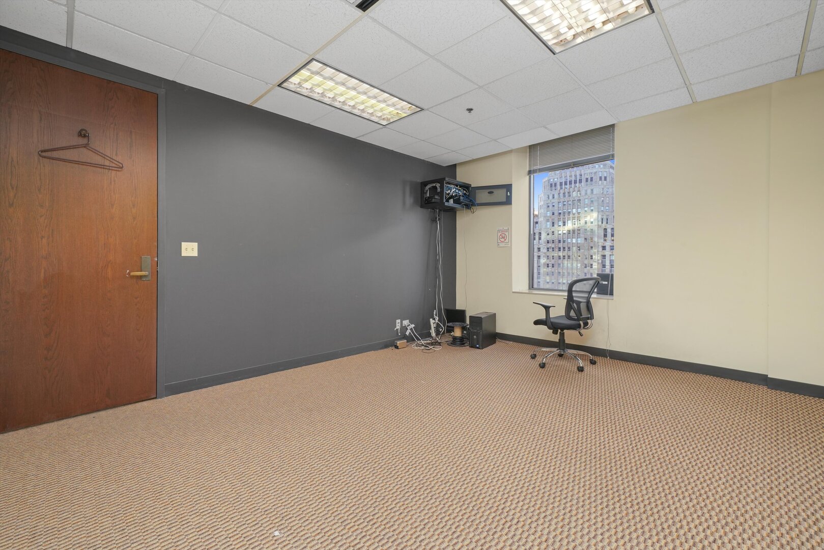211 W Wacker Drive 1610 Property Photo 18