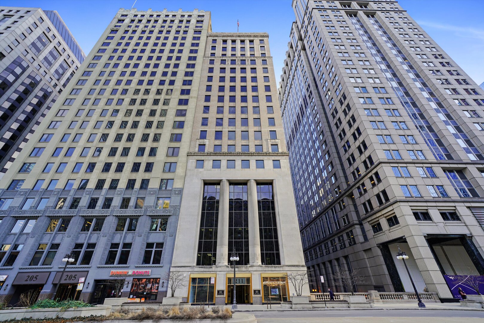 211 W Wacker Drive 1610 Property Photo 21