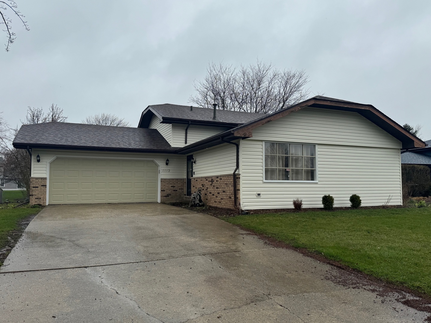 1112 Rushwood Avenue Property Photo