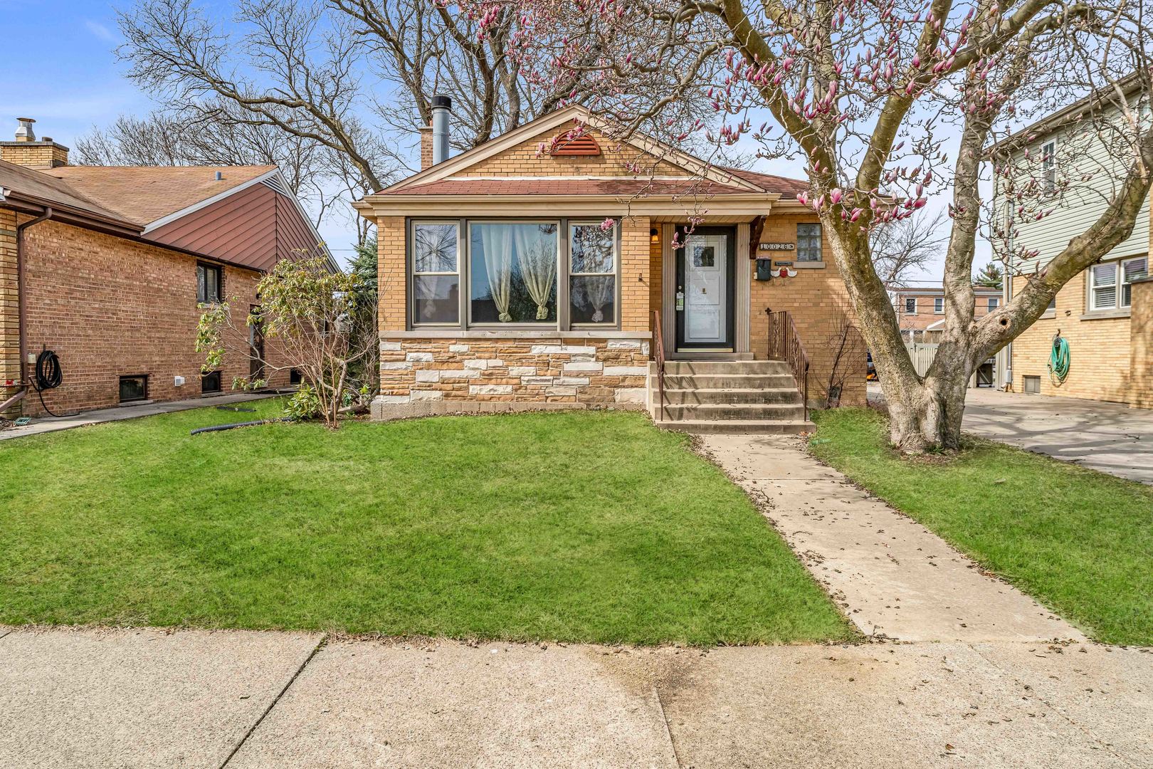 10026 Spaulding Avenue Property Photo